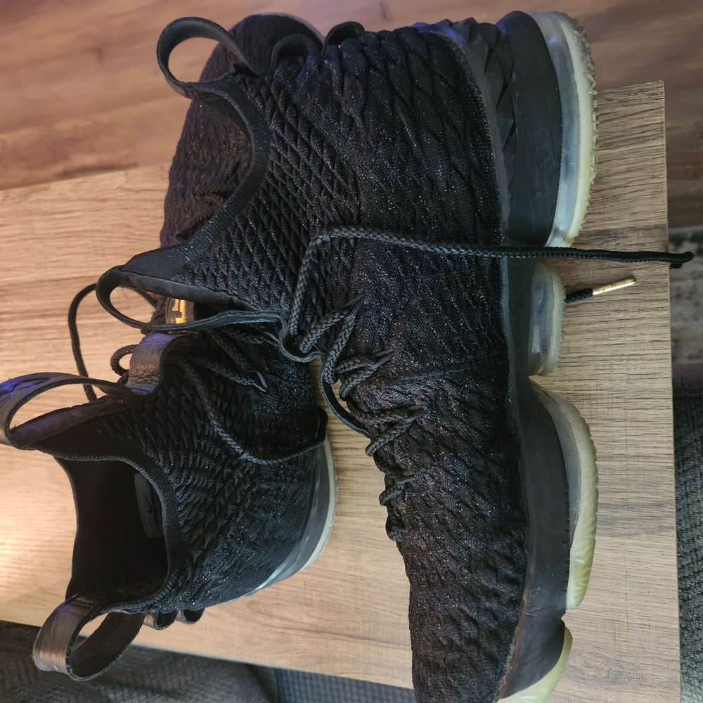 Nike LeBron 15 Black Gold